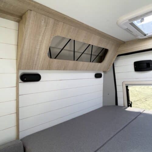14 Fiat Ducato camperizada en Cádiz SurVan Camper camperizar furgoneta para ebike o windsurf sup surf