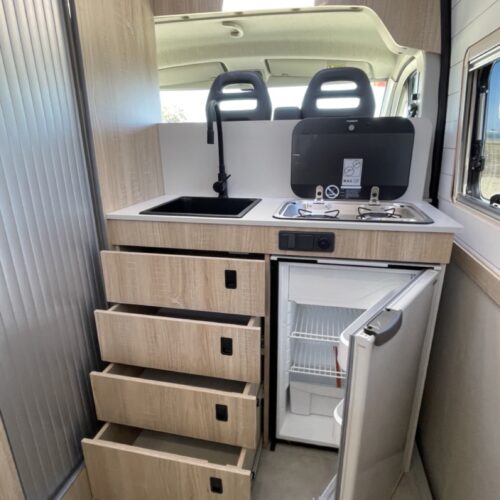 6 Fiat Ducato camperizada en Cádiz SurVan Camper camperizar furgoneta para ebike o windsurf sup surf